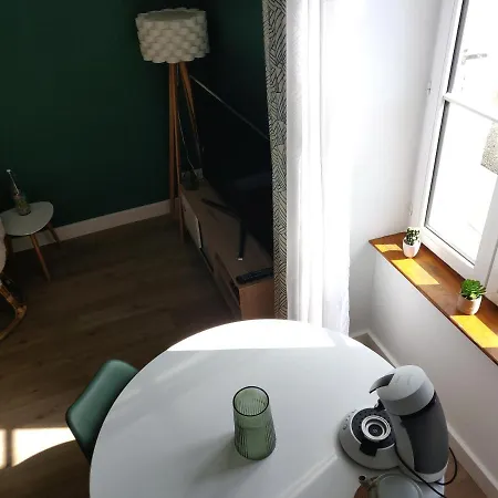 アパート Scandinave - Proche Gare & Centre-ville - Stationnement - Cour Interieure Table & Chaises *